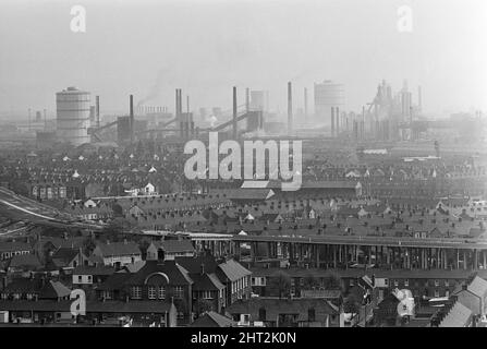 Port Talbot Stahlwerk. West Glamorgan, Wales. 30.. April 1965. Stockfoto