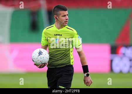 Terni, Italien. 26. Feb, 2022. Schiedsrichter Giuia Antonio während Ternana Calcio vs US Cremonese, Italienischer Fußball Serie B Spiel in Terni, Italien, Februar 26 2022 Quelle: Independent Photo Agency/Alamy Live News Stockfoto
