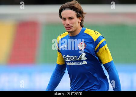 Terni, Italien. 26.. Februar 2022. Marco Carnesecchi (Cremonese) während Ternana Calcio vs US Cremonese, Italienisches Fußballspiel der Serie B in Terni, Italien, Februar 26 2022 Quelle: Independent Photo Agency/Alamy Live News Stockfoto