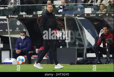 Frankfurt, Deutschland. 26. Feb, 2022. firo : 26.. Februar 2022, Fuvuball, 1.Bundesliga, Saison 2021/2022, Eintracht Frankfurt - FC Bayern Mvºnchen Gesture, Julian Nagelsmann, Quelle: dpa/Alamy Live News Stockfoto