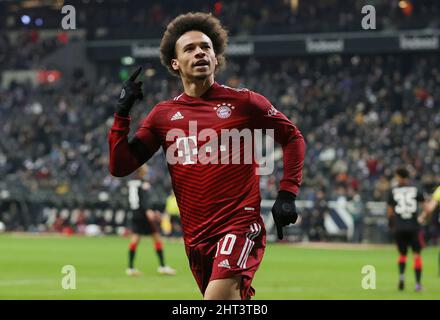 Frankfurt, Deutschland. 26. Feb, 2022. firo : 26.. Februar 2022, Fuvuball, 1.Bundesliga, Saison 2021/2022, Eintracht Frankfurt - FC Bayern München jubelt über sein Tor zum Sieg 1:0 Credit: dpa/Alamy Live News Stockfoto