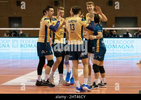 Ravenna, Italien. 26.. Februar 2022. Jubel Verona während des Consar Ravenna vs NBV Verona, Volleyball Italienische Serie A Männer Superliga Meisterschaft in Ravenna, Italien, Februar 26 2022 Quelle: Independent Photo Agency/Alamy Live News Stockfoto