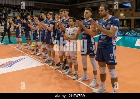 Ravenna, Italien. 26.. Februar 2022. Consar RCM Ravenna während des Consar Ravenna vs NBV Verona, Volleyball Italienische Serie A Männer Superliga Meisterschaft in Ravenna, Italien, Februar 26 2022 Quelle: Independent Photo Agency/Alamy Live News Stockfoto