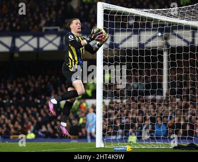 Liverpool, England, 26.. Februar 2022. Jordan Pickford von Everton während des Spiels der Premier League im Goodison Park, Liverpool. Bildnachweis sollte lauten: Darren Staples / Sportimage Credit: Sportimage/Alamy Live News Stockfoto