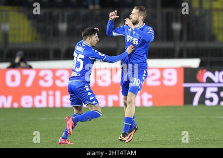 Andrea La Mantia von Empoli feiert nach dem Tor das Tor während des Fußballspiels Serie A, Stadion Carlo Castellani, Empoli V Juventus, 26.. Februar 2022 Allshotlive/sipausa Credit: SIPA USA/Alamy Live News Stockfoto