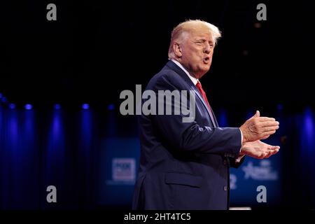 Orlando, Florida, USA. 26.. Februar 2022. Fmr. Präsident Donald J. Trump hält Bemerkungen auf der Conservative Political Action Conference Credit: Valerio Pucci/Alamy Live News Stockfoto