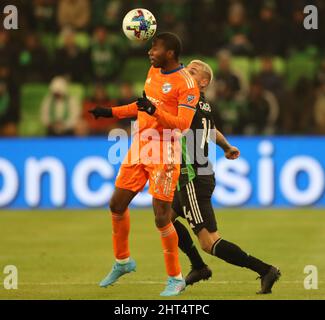 Austin, Texas, USA. 26. Februar 2022: FC Cincinnati Verteidiger Raymon Gaddis (28) führt den Ball während eines Major League Soccer Spiels am 26. Februar 2022 in Austin, Texas. (Bild: © Scott Coleman/ZUMA Press Wire) Bild: ZUMA Press, Inc./Alamy Live News Stockfoto