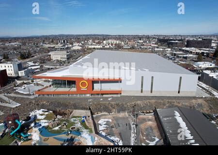 Eine Luftaufnahme des Podests, dem Austragungsort der USA Indoor Track and Field Championships, Samstag, 26. Februar 2022, in Spokane, Wash. Stockfoto