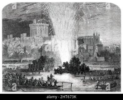 Wahlsamstag in Eton - Regatta und Feuerwerk, 1850. Blick auf die Feuerwerkskörper auf der Themse in der Grafschaft „The brilliant finale to the Election Saturday Regatta at Eton, on July 27“. Im Hintergrund befindet sich die königliche Residenz von Windsor Castle. Aus „Illustrated London News“, 1850. Stockfoto