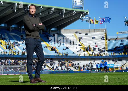 BRÜGGE, BELGIEN - 27. FEBRUAR: Headcoach Brian Priske vom Royal Antwerp FC vor dem Jupiler Pro League-Spiel zwischen Club Brugge und dem Royal Antwerp FC im Jan Breydelstadion am 27. Februar 2022 in Brügge, Belgien (Foto: Jeroen Meuwsen/Orange Picches) Stockfoto