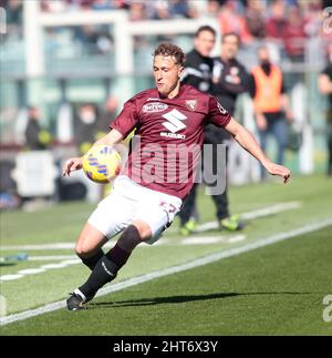 Turin, Italien. 27.. Februar 2022. Mergim Vojvoda von Turin FC während der italienischen Meisterschaft Serie Ein Fußballspiel zwischen Turin FC und Cagliari Calcio am 27. Februar 2022 im Stadio Olimpico Grande Torino in Turin, Italien Kredit: Unabhängige Fotoagentur/Alamy Live News Stockfoto