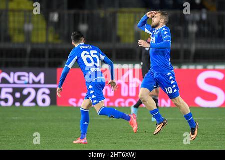 26.. Februar 2022 : Stadio Carlo Castellani, Empoli, Italien; Serie A Fußball, FC Empoli gegen Juventus; Andrea La Mantia vom FC Empoli feiert in der 76.. Minute sein Tor für 2-3 Stockfoto