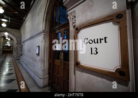 Gericht 13 beim Royal Courts of Justice im Zentrum von London. Bilddatum: Donnerstag, 24. Februar 2022. Stockfoto