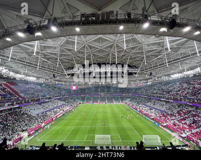 Im Al Thumama Stadium wird die FIFA Fußball-Weltmeisterschaft Katar 2022 ausgetragen. Stockfoto