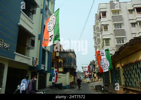 Santiniketan, Westbengalen, Indien. 27.. Februar 2022. Die West Bengal State Election Commission (SEC) hat eine Notifikation herausgegeben, in der 108 Gemeinden am 27. Februar 2022 gewählt werden. Die Wahlen finden in Bolpur, Westbengalen, Indien, statt. (Bild: © Samiran Nandy/Pacific Press via ZUMA Press Wire) Stockfoto