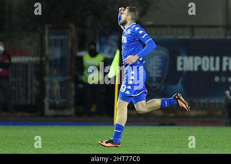 Empoli, Italien. 26.. Februar 2022. Andrea La Mantia von Empoli feiert nach dem Tor das Tor während des Fußballs Serie A Spiel, Stadion Carlo Castellani, Empoli V Juventus, 26.. Februar 2022 Photographer01 Kredit: Unabhängige Fotoagentur/Alamy Live News Stockfoto