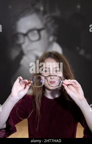 Bonhams Photocall für den Verkauf der Privatsammlung des britischen Schauspielers Sir Michael Caine Stockfoto