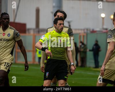 Reggio Calabria, Italien. 27.. Februar 2022. Luca Massimini refree during Reggina 1914 vs AC Pisa, Italian Soccer Serie B match in Reggio Calabria, Italy, February 27 2022 Credit: Independent Photo Agency/Alamy Live News Stockfoto