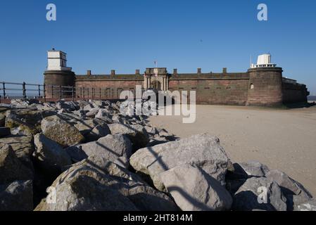 New Brighton Promenade und Leuchtturm an der Wirral in der Nähe von Liverpool Stockfoto