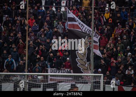 Reggio Calabria, Italien. 27.. Februar 2022. Fans von Reggina während Reggina 1914 gegen AC Pisa, Italienisches Fußballspiel der Serie B in Reggio Calabria, Italien, Februar 27 2022 Quelle: Independent Photo Agency/Alamy Live News Stockfoto