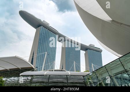 Marina Bay Sands Resort Hotel und das ArtScience Museum in Singapur Stockfoto