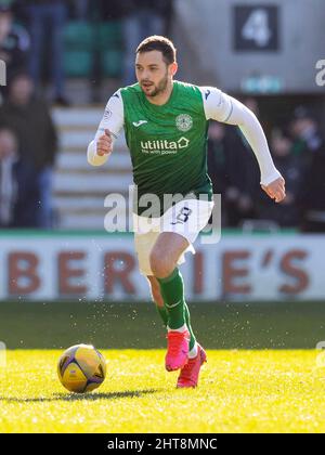 Leith, Edinburgh, Schottland, Großbritannien. 27.. Februar 2022: Leith, Edinburgh, Schottland: Drey Wright von Hibernian während des Hibernian FC gegen Celtic Cinch Scottish Premiership Football im Easter Road Stadium Credit: Action Plus Sports Images/Alamy Live News Stockfoto