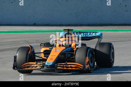 Circuit de Barcelona-Catalunya, Montmelo, Spanien, 23,2.2022, Motorsport: Formel 1 Saison 2022, Vorsaison-Tests - Daniel Ricciardo (AUS), McLaren MCL36A Stockfoto