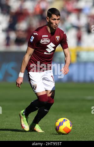 Turin, Italien, 27.. Februar 2022. Sasa Lukic vom FC Turin während des Spiels der Serie A im Stadio Grande Torino, Turin. Bildnachweis sollte lauten: Jonathan Moscrop / Sportimage Stockfoto