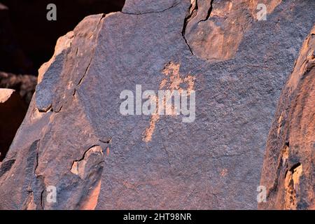 Felszeichnungen Felsmalereien St. George Utah auf dem Land Hill von Ahnenstral Puebloan und Southern Paiute Native Americans Tausende von Jahren alt auf Sandston Stockfoto