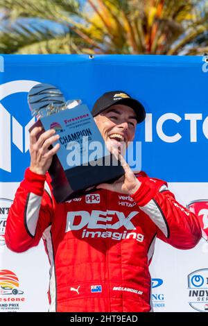 Peking, Hebei, China. 27.. Februar 2022. SCOTT MCLAUGHLIN (3) aus Christchurch, Neuseeland, gewinnt den Firestone Grand Prix von St. Petersburg auf den Straßen von St. Petersburg in St. Petersburg, Florida, USA. (Bild: © Walter G. Arce Sr./ZUMA Press Wire) Stockfoto