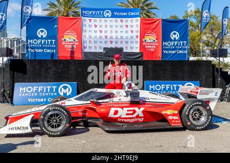 Peking, Hebei, China. 27.. Februar 2022. SCOTT MCLAUGHLIN (3) aus Christchurch, Neuseeland, gewinnt den Firestone Grand Prix von St. Petersburg auf den Straßen von St. Petersburg in St. Petersburg, Florida, USA. (Bild: © Walter G. Arce Sr./ZUMA Press Wire) Stockfoto