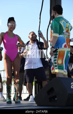 MIAMI BEACH, FL - 27. FEBRUAR: Atmosphäre beim South Beach Wine & Food Festival am 27. Februar 2022 in Miami Beach, Florida. Personen: Atmosphäre Kredit: Storms Media Group/Alamy Live News Stockfoto