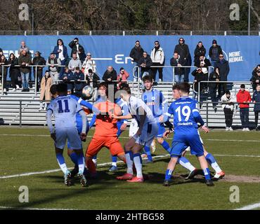 KSC U17 gewinnt gegen Stuttgarter Kickers Jugendliga Stockfoto