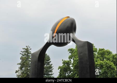 Turin, Italien - 2011. Juni: Touching the Time, Kan Yasudas Ausstellung im Valentino Park. Stockfoto