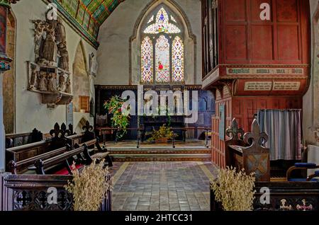 Das Innere von St. James, einer attraktiven Kirche aus dem 13.. Jahrhundert im frühen englischen Stil, Kinnersley, Herefordshire, Großbritannien Stockfoto