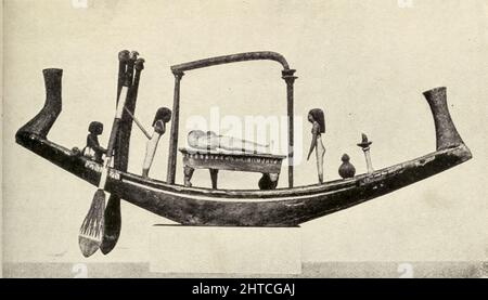 Modell eines Bestattungsbootes mit Figuren, die Isis und Nephthys symbolisieren aus dem Buch "Mythen und Legenden: Altes Ägypten" von Lewis Spence, Veröffentlicht Boston : D.D. Nickerson 1910