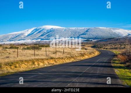 Winterlandschaft. La Rades del Puereto, Provinz Segovia, castilla leon, Spanien. Stockfoto