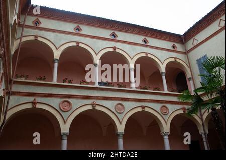 Europa, Italien, Piacenza - Emilia Romagna Region. Die Burg von Rivalta mit den befestigten Mauern Stockfoto