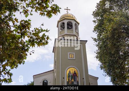 Orthodoxe Kirche der Heiligen Kyrill und Methodius in der historischen Küstenstadt Sozopol in der Provinz Burgas an der südlichen Schwarzmeerküste in Bulgarien Stockfoto