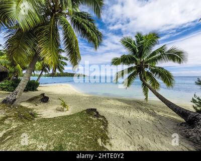 Ruhiger Strand in Tahiti Stockfoto