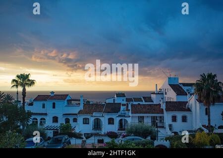 Nerja ist eine Gemeinde an der Costa del Sol in der Provinz Málaga in der autonomen Gemeinschaft Andalusien. Stockfoto