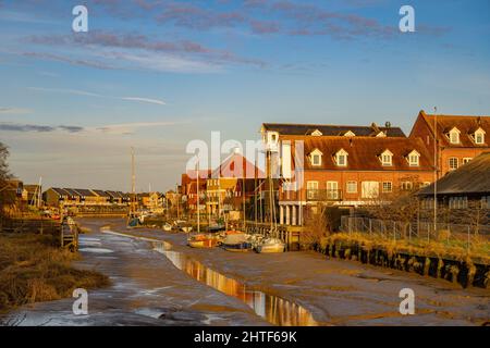 The Creek bei Faversham bei Low Tide Stockfoto