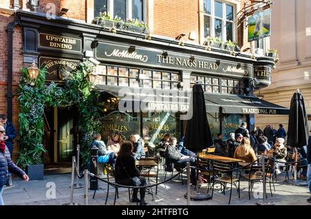 The Nags Head Pub in der James Street in der Gegend von Covent Garden in London, Großbritannien Stockfoto