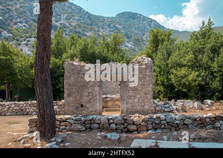 Ruinen der antiken Stadt Olympos, griechische und römische antike Stadt Olympos auf dem Lycia Way, Provinz Antalya Stockfoto