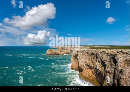 Klippen am Cabo de Sao Vicente, Sagres, Algarve, Portugal, Europa Stockfoto