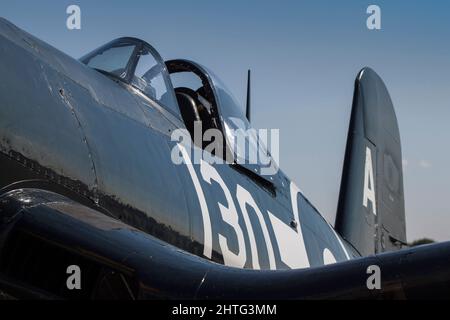 2021 ParisVillaroche Air Legend Meeting - Vought FG-1D Corsair Kampfflugzeug Stockfoto