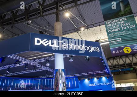 Barcelona, Katalonien. 28.. Februar 2022. Das Dell-Logo ist während der MWC 2022 zu sehen.der erste Tag des Mobile World Congress MWC2022 auf der Fira de Barcelona, Spanien (Bildquelle: © Thiago Prudencio/DAX via ZUMA Press Wire) Stockfoto