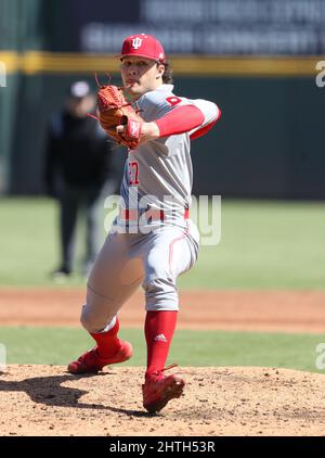 27. Februar 2022: Indiana startet Pitcher Reese Sharp (27) auf dem Hügel während eines NCAA-Baseballspiels gegen Stanford am 27. Februar 2022 in Round Rock, Texas. (Bild: © Scott Coleman/ZUMA Press Wire) Stockfoto