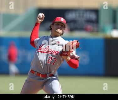 27. Februar 2022: Indiana startet Pitcher Reese Sharp (27) auf dem Hügel während eines NCAA-Baseballspiels gegen Stanford am 27. Februar 2022 in Round Rock, Texas. (Bild: © Scott Coleman/ZUMA Press Wire) Stockfoto