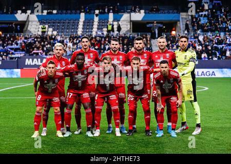 Malaga, Spanien. 28.. Februar 2022. FC Cartagena Spieler posieren für die Medien während des LaLiga Smartbank 2021/2022 Spiels zwischen Malaga CF und FC Cartagena im La Rosaleda Stadion in Malaga (Endstand; Malaga CF 1:1 FC Cartagena) Credit: SOPA Images Limited/Alamy Live News Stockfoto